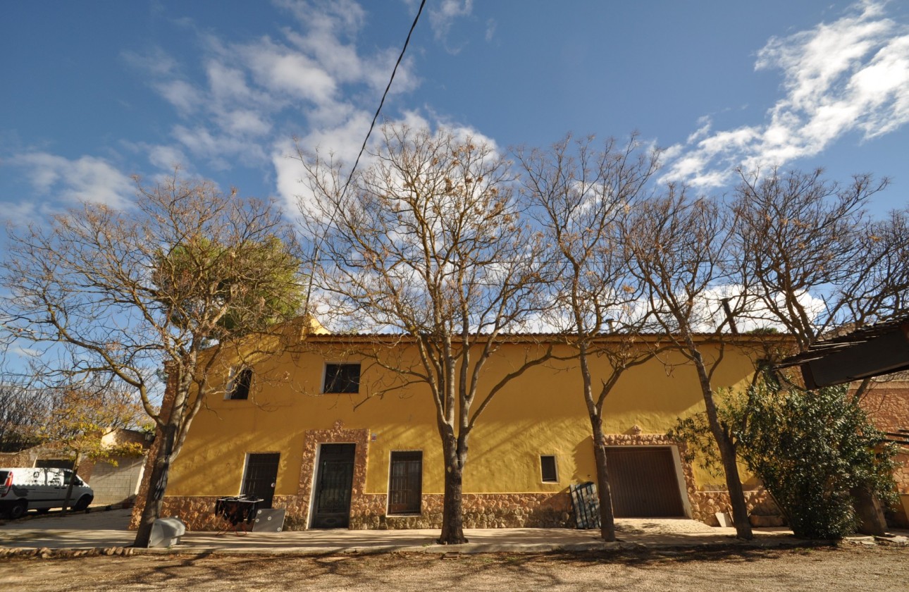 Revente - Property - Yecla - Inland