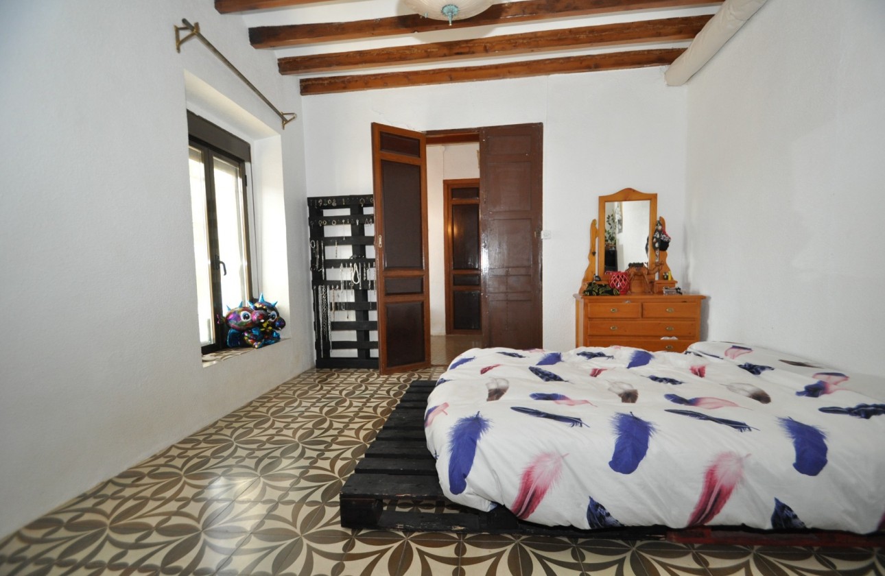 Revente - Property - Yecla - Inland