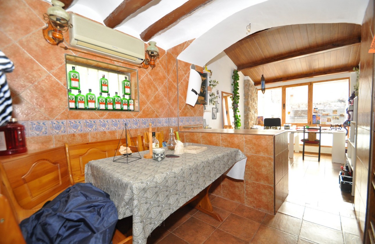 Revente - Property - Yecla - Inland