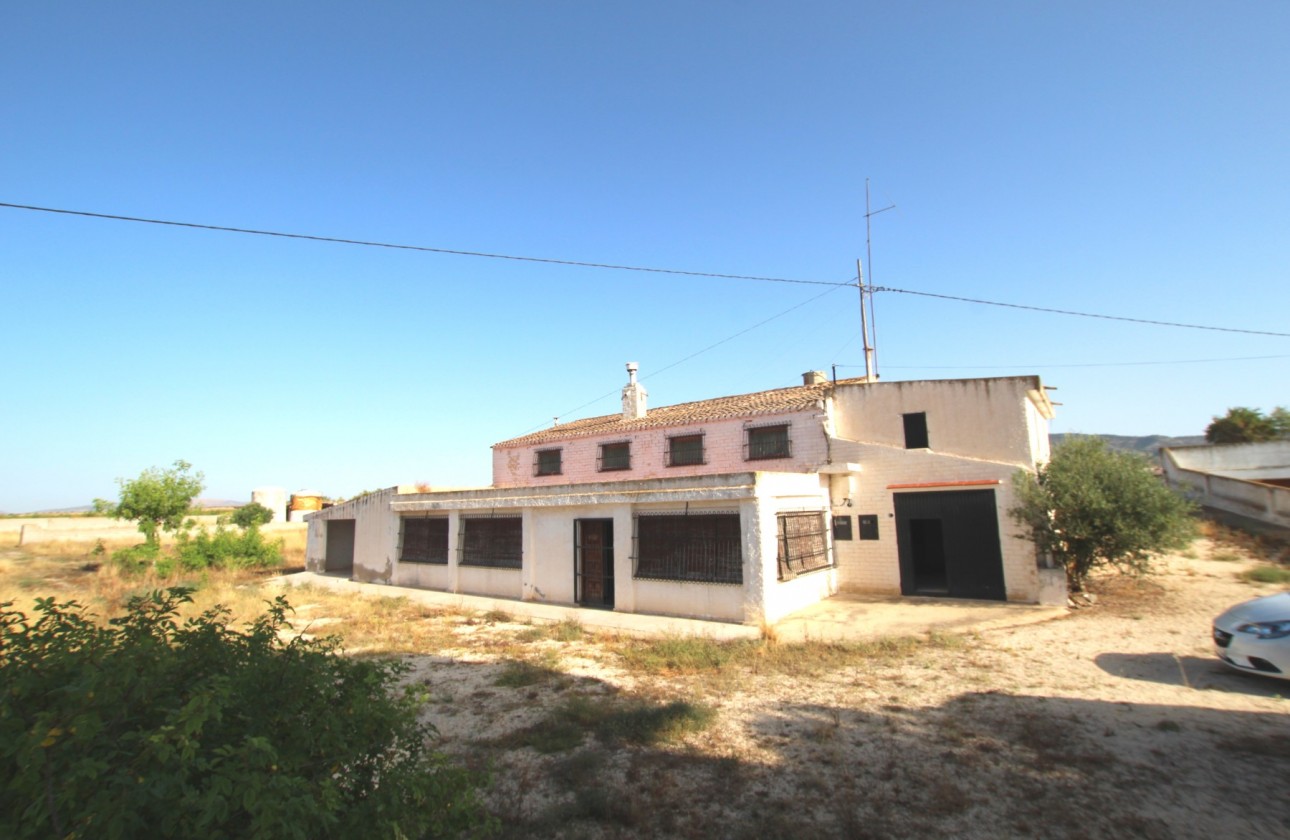 Revente - Property - Torre Del Rico - Inland