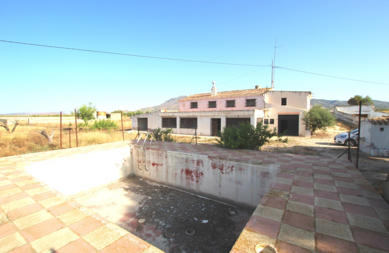 Revente - Property - Torre Del Rico - Inland