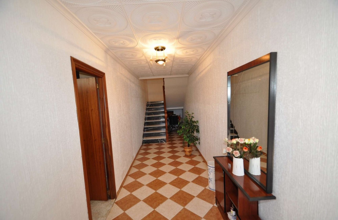 Resale - Villa - Ibi - Costa Blanca