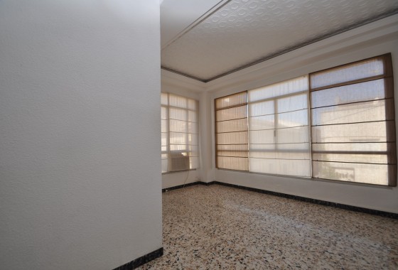 Reventa - Apartamento / piso - Pinoso - Inland