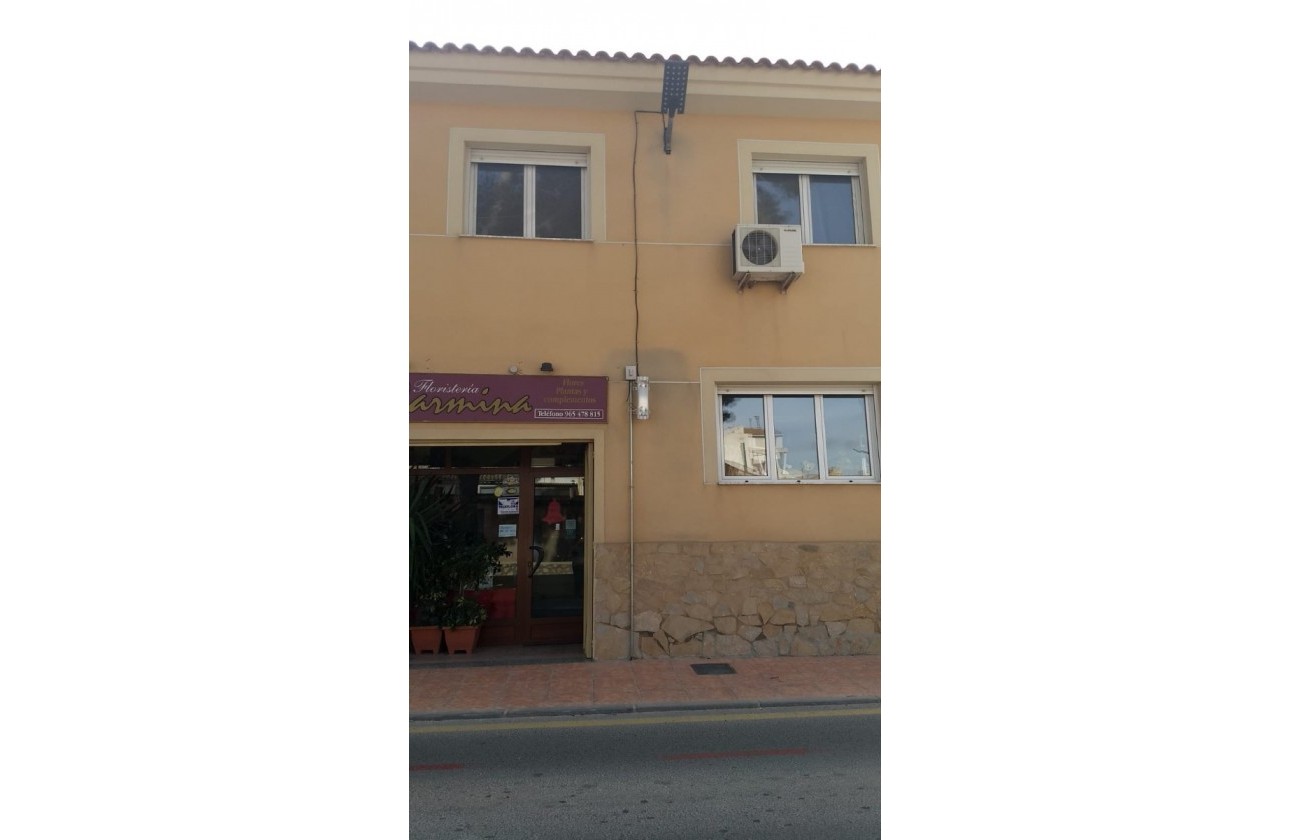 Resale - Villa - Pinoso - Inland