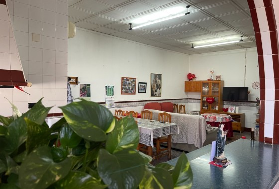 Resale - Villa - San Miguel de Salinas - pueblo