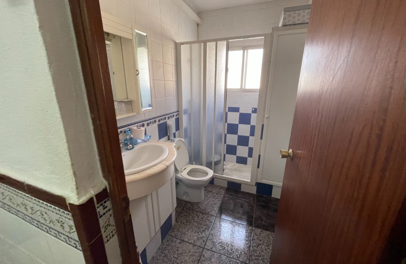 Resale - Villa - San Miguel de Salinas - pueblo