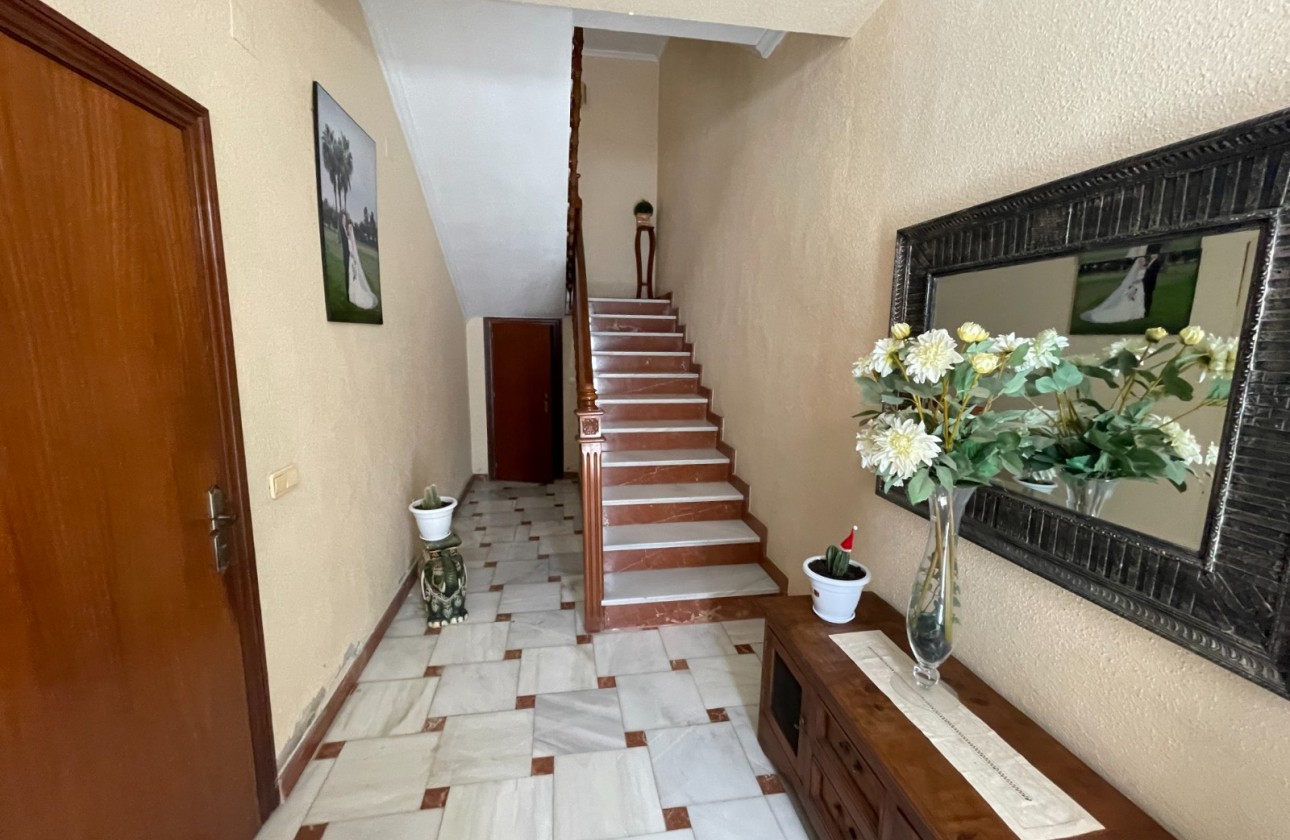 Resale - Villa - San Miguel de Salinas - pueblo