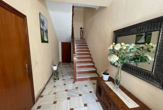 Resale - Villa - San Miguel de Salinas - pueblo