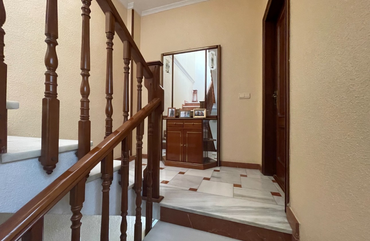 Resale - Villa - San Miguel de Salinas - pueblo