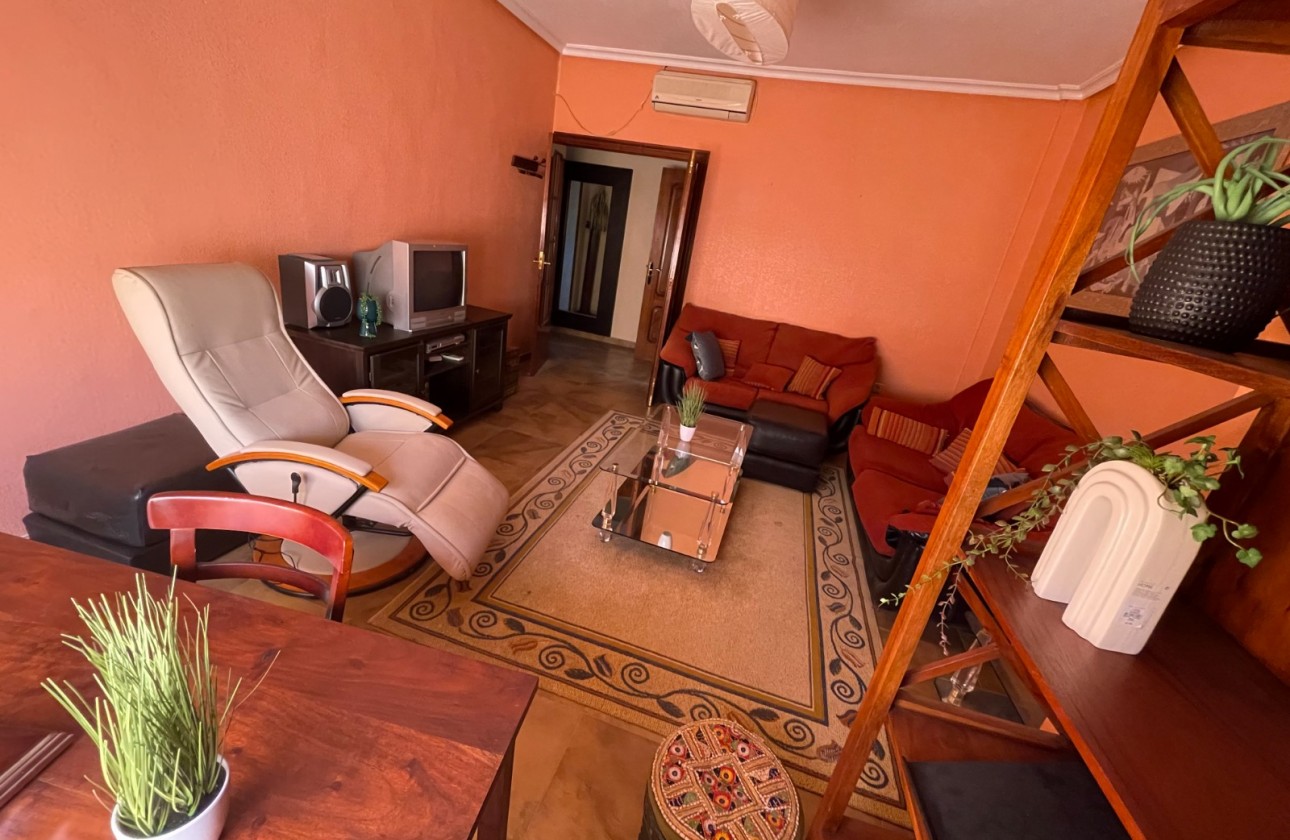 Resale - Villa - San Miguel de Salinas - pueblo