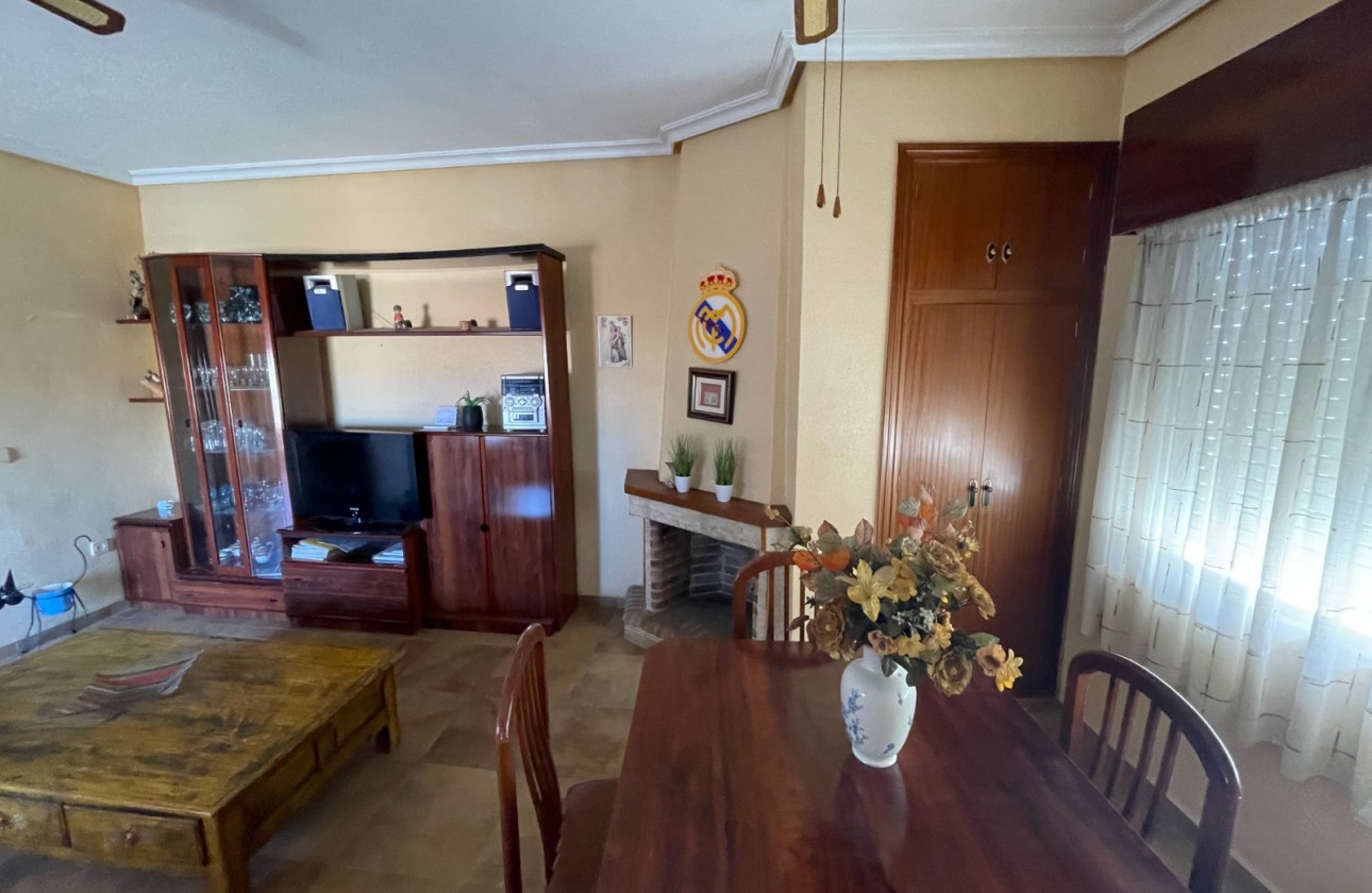 Resale - Villa - San Miguel de Salinas - pueblo