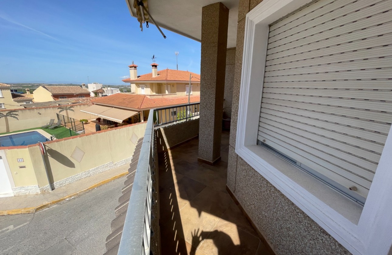 Resale - Villa - San Miguel de Salinas - pueblo