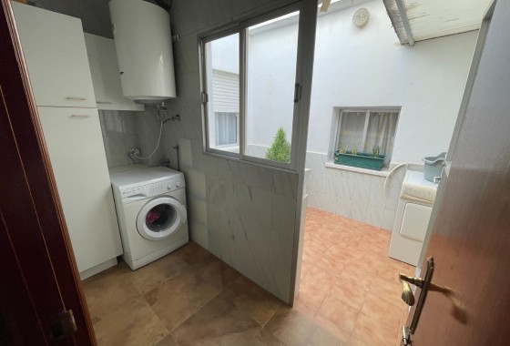 Resale - Villa - San Miguel de Salinas - pueblo