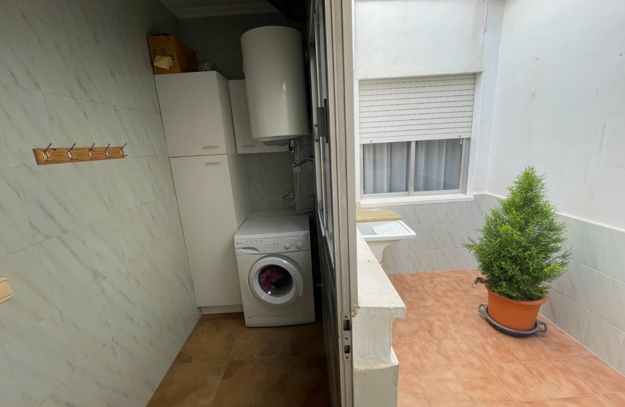 Resale - Villa - San Miguel de Salinas - pueblo
