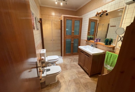 Resale - Villa - San Miguel de Salinas - pueblo