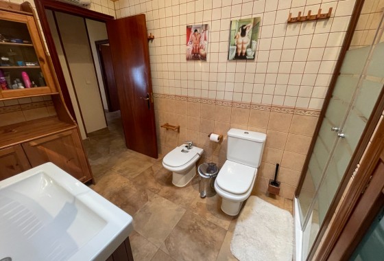 Resale - Villa - San Miguel de Salinas - pueblo