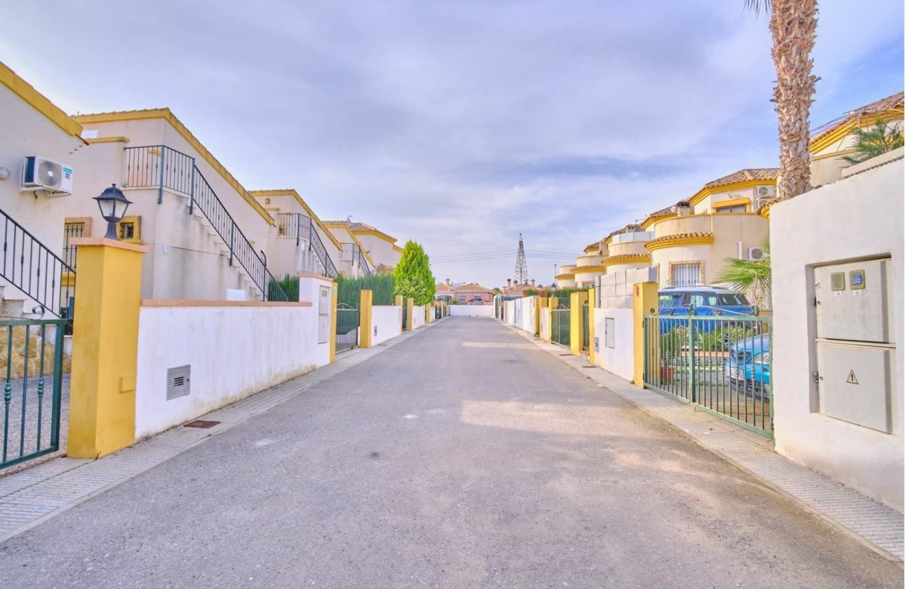 Revente - Villa - Los Montesinos - La Herrada