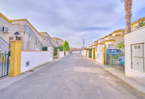 Revente - Villa - Los Montesinos - La Herrada