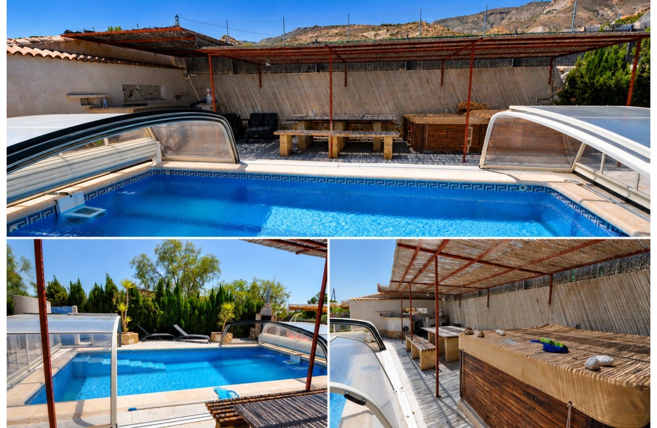 Resale - Finca / Country Property - Crevillente