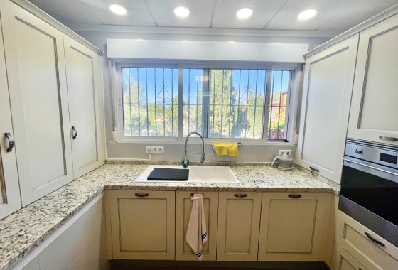 Resale - Finca / Country Property - Crevillente