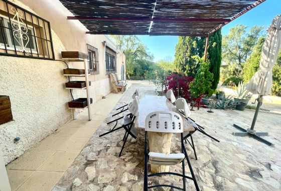 Resale - Finca / Country Property - Crevillente
