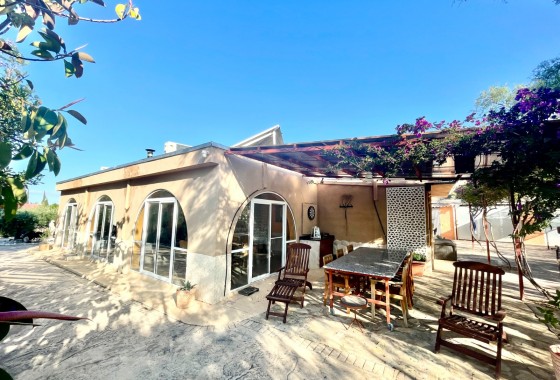 Resale - Finca / Country Property - Crevillente