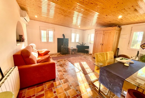 Resale - Finca / Country Property - Crevillente