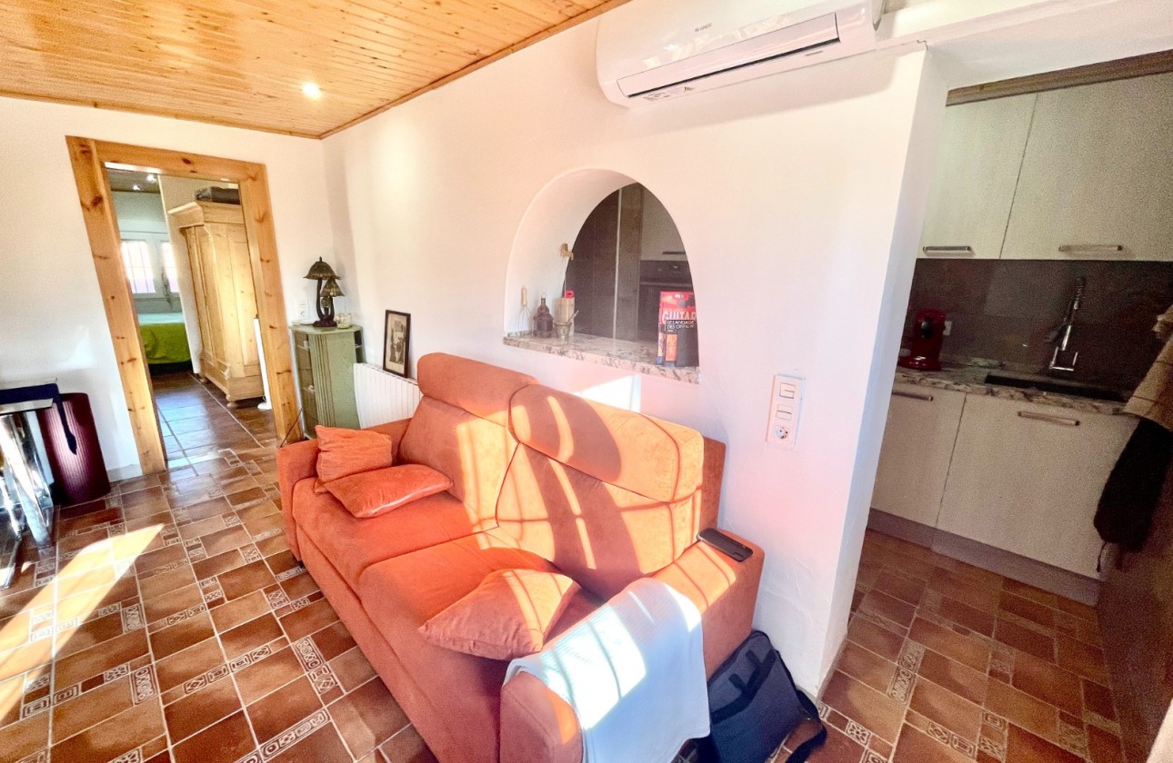 Resale - Finca / Country Property - Crevillente