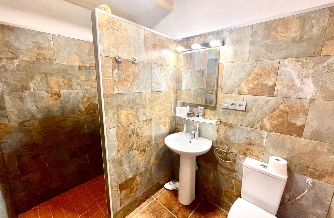 Resale - Finca / Country Property - Crevillente