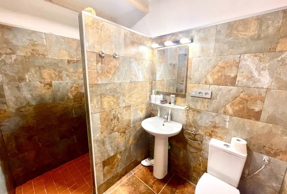 Resale - Finca / Country Property - Crevillente