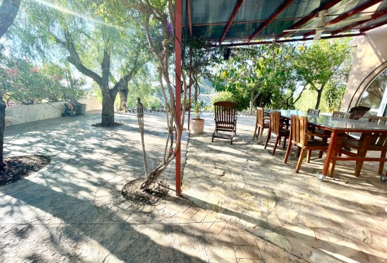 Resale - Finca / Country Property - Crevillente