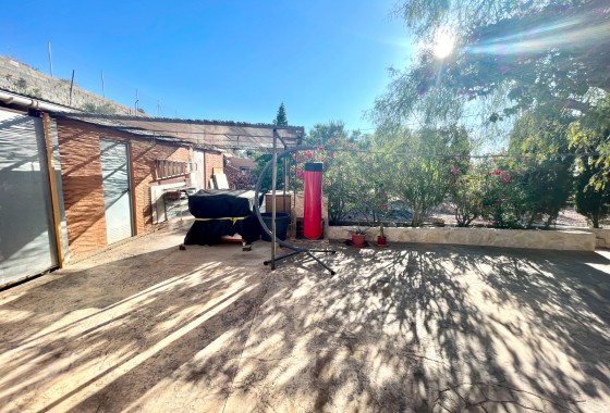 Resale - Finca / Country Property - Crevillente