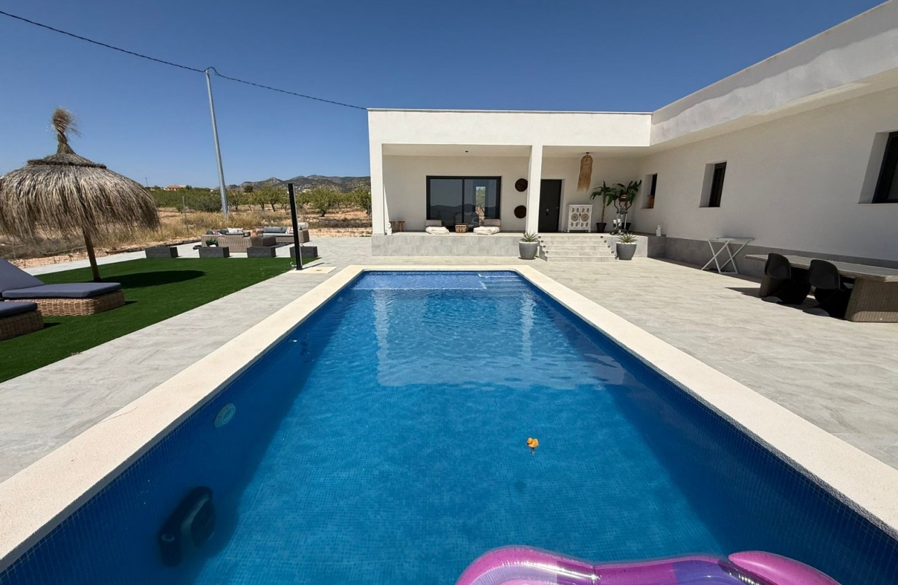 Revente - Villa - Pinoso