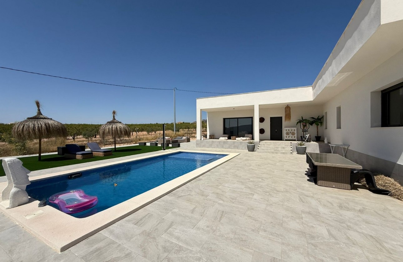 Revente - Villa - Pinoso