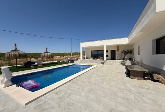 Revente - Villa - Pinoso