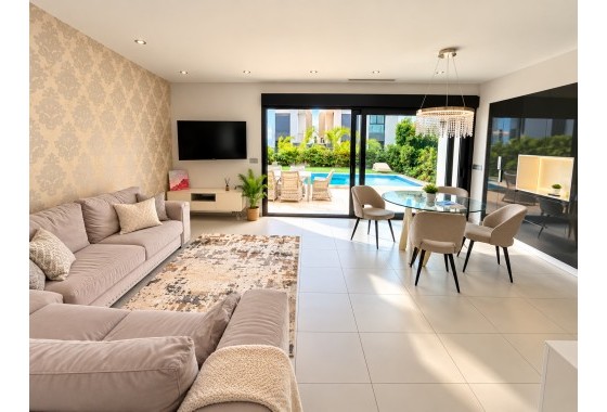 Resale - Villa - Ciudad quesada