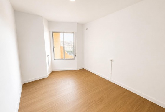 Resale - Apartment / flat - La Zenia - Costa Blanca