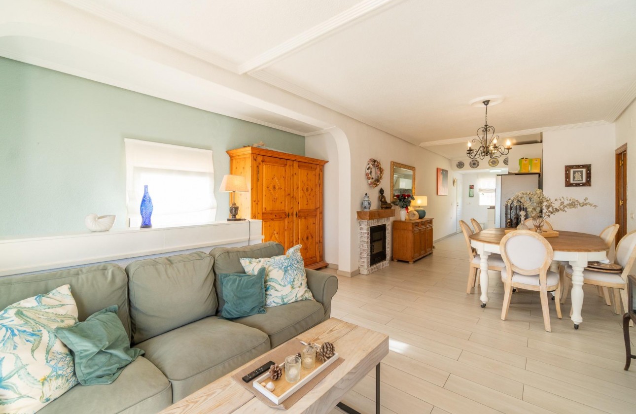 Resale - Villa - Orihuela Costa - Los Balcones