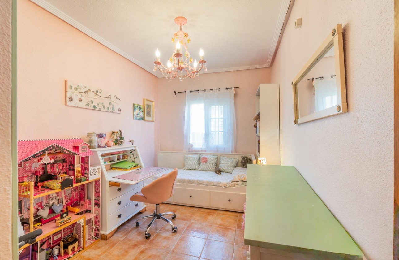 Resale - Villa - Orihuela Costa - Los Balcones