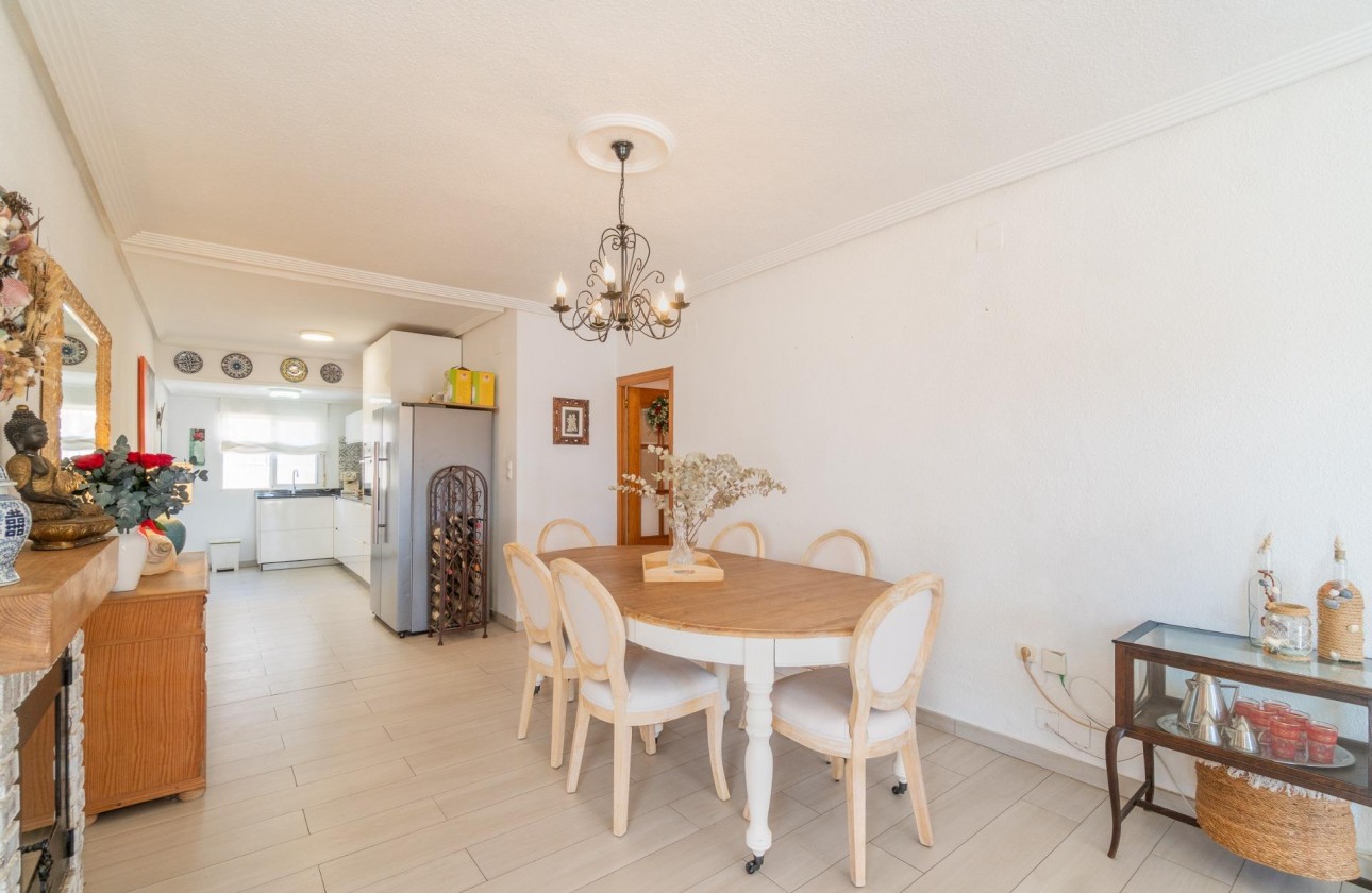 Resale - Villa - Orihuela Costa - Los Balcones