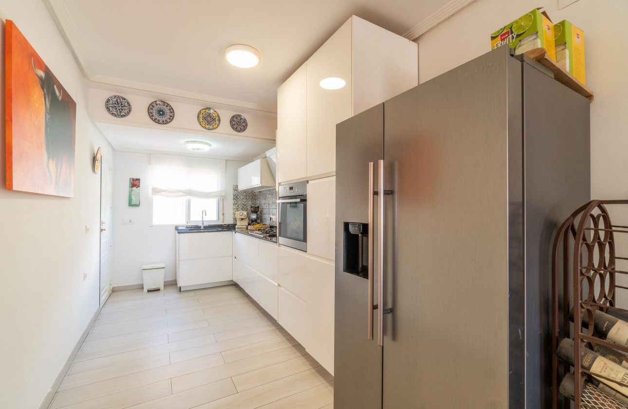 Resale - Villa - Orihuela Costa - Los Balcones