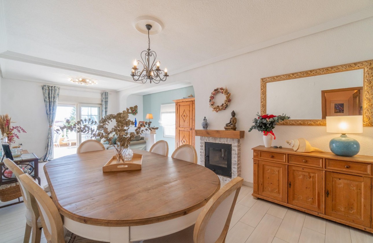 Resale - Villa - Orihuela Costa - Los Balcones
