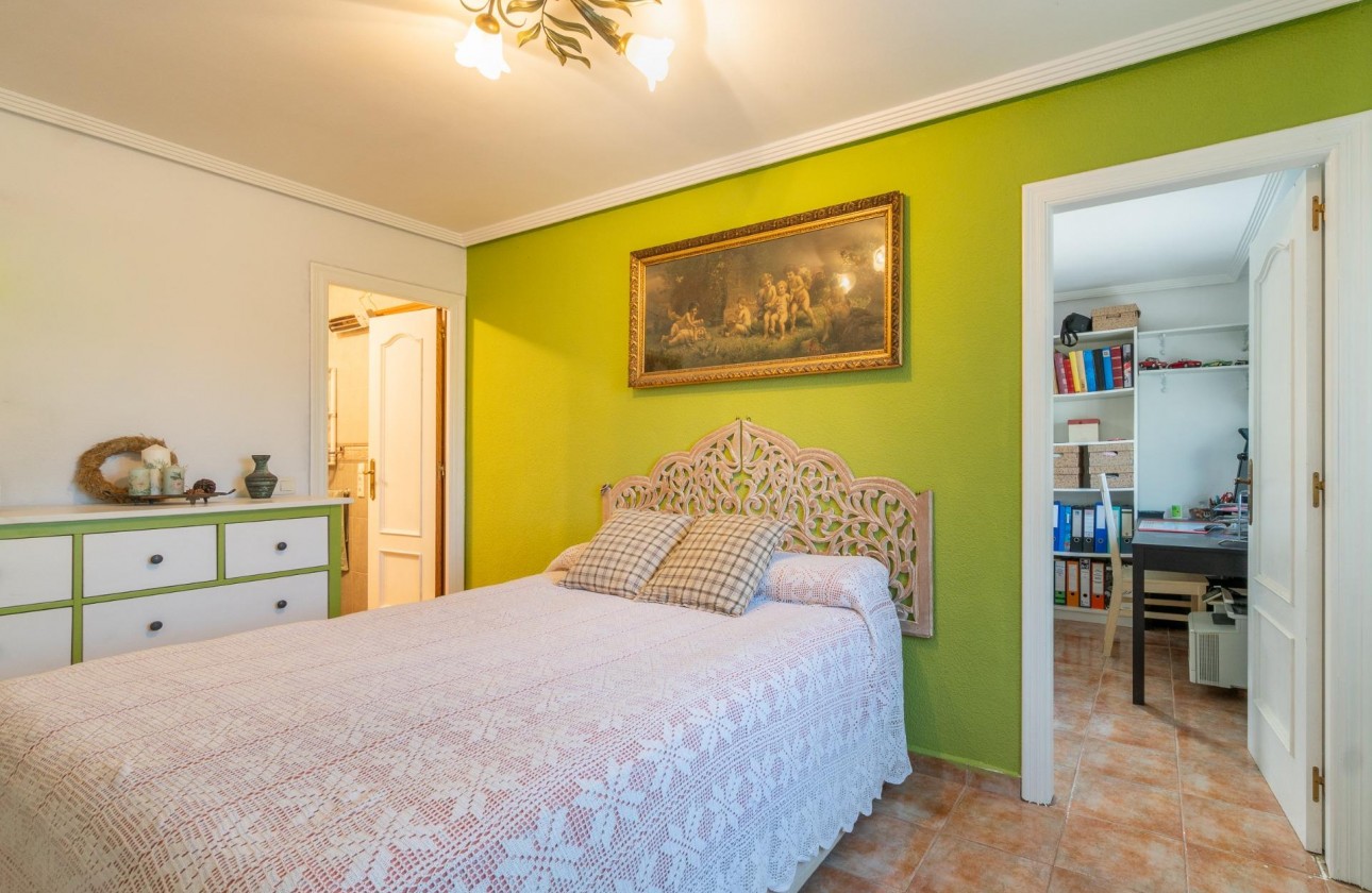 Resale - Villa - Orihuela Costa - Los Balcones