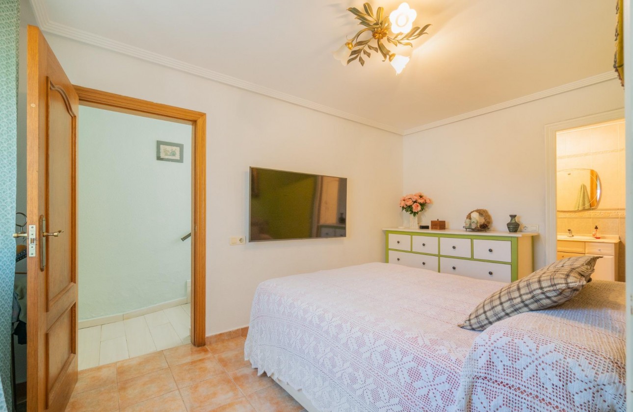 Resale - Villa - Orihuela Costa - Los Balcones