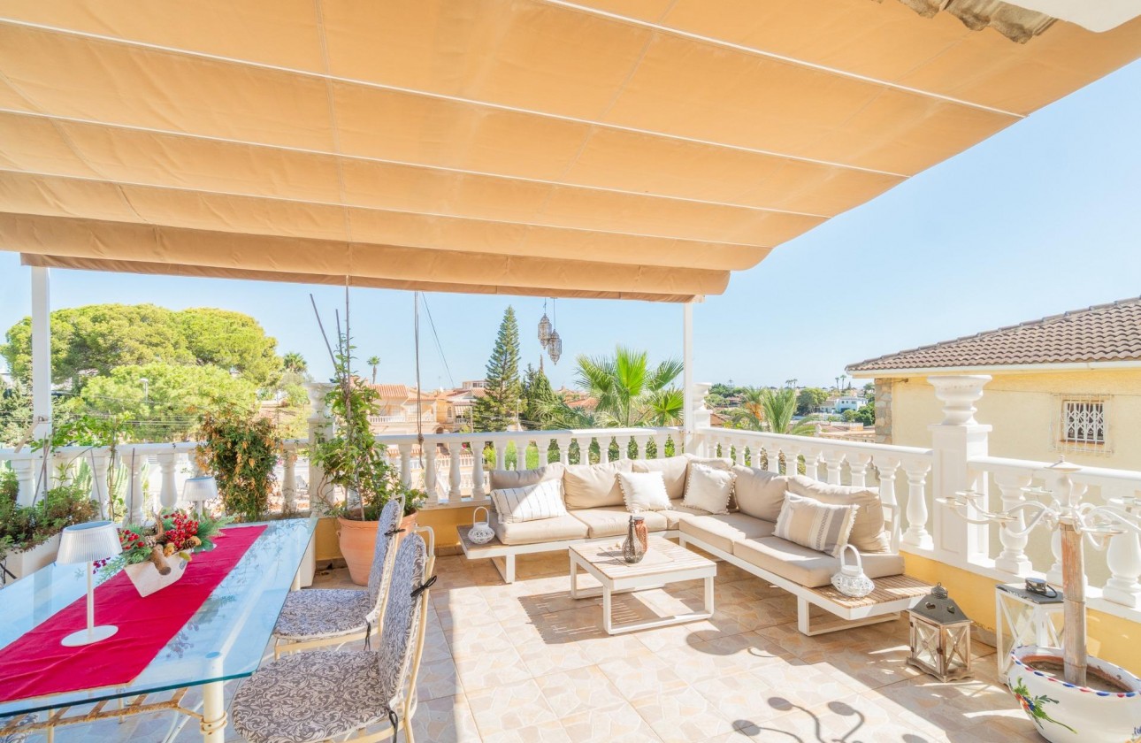 Resale - Villa - Orihuela Costa - Los Balcones
