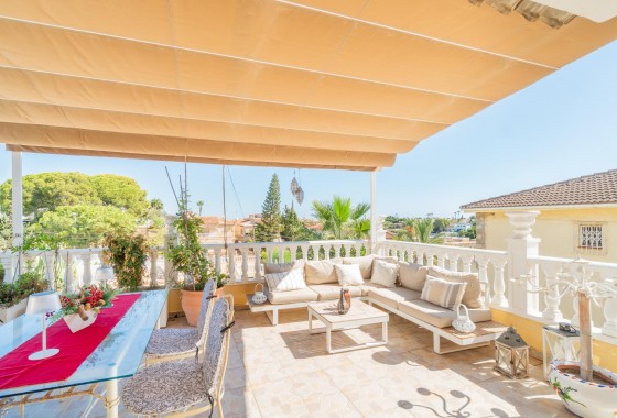 Resale - Villa - Orihuela Costa - Los Balcones