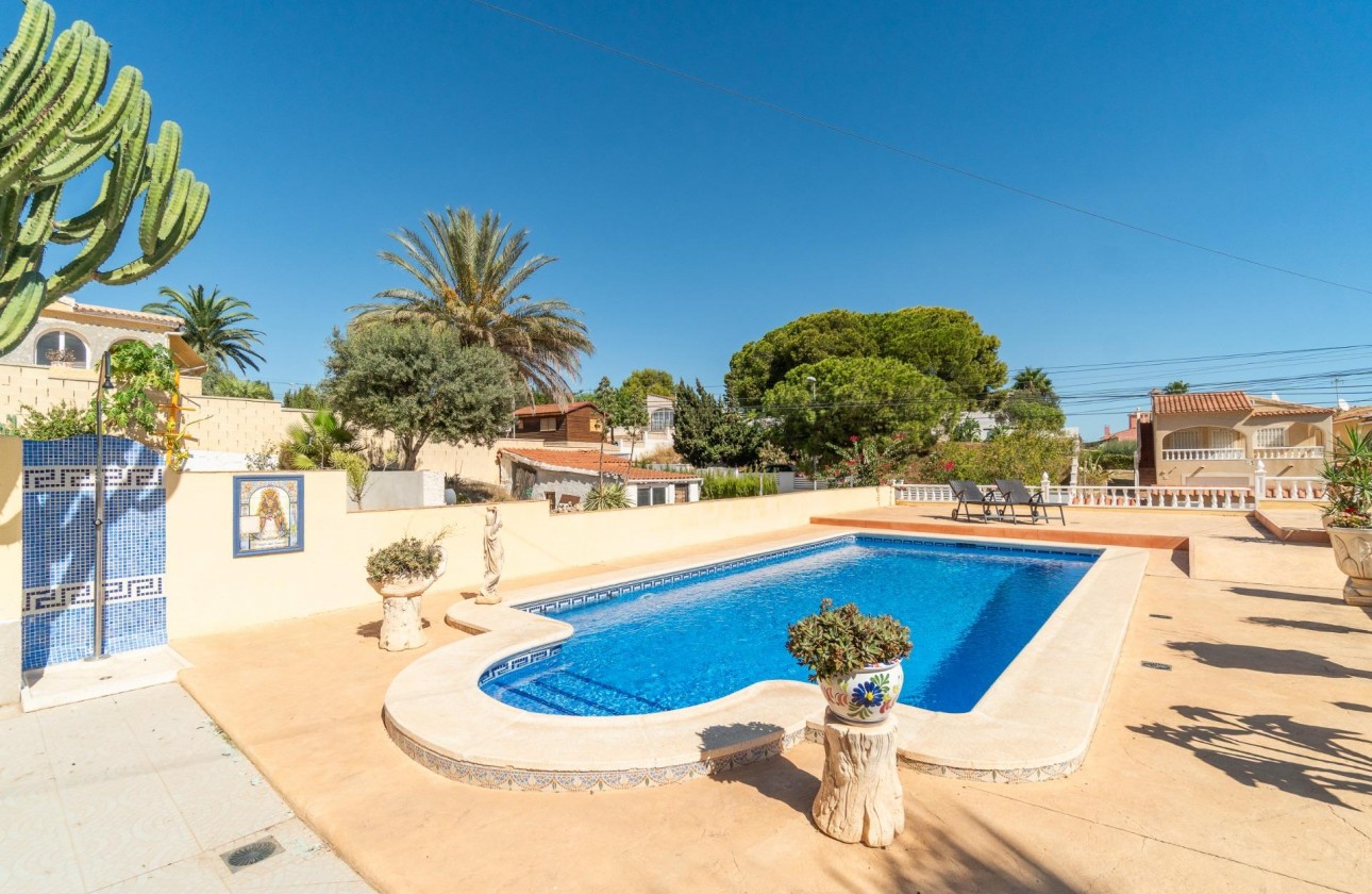 Resale - Villa - Orihuela Costa - Los Balcones