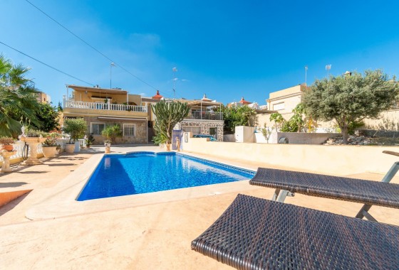 Resale - Villa - Orihuela Costa - Los Balcones