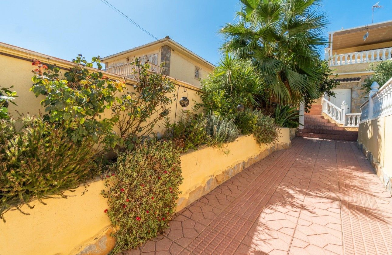 Resale - Villa - Orihuela Costa - Los Balcones
