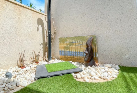 Resale - Villa - Torrevieja - La Siesta - El Salado -  Torreta